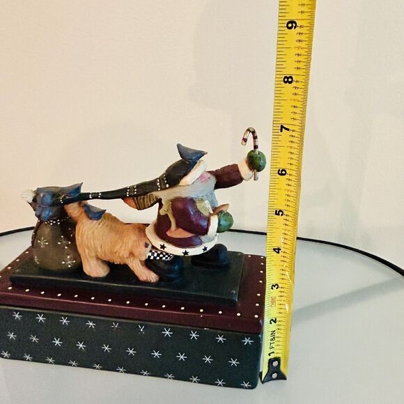 Williraye Studio Christmas Santa Candy Cane With Dog Cat Figurine Candle Box - Picture 15 of 16